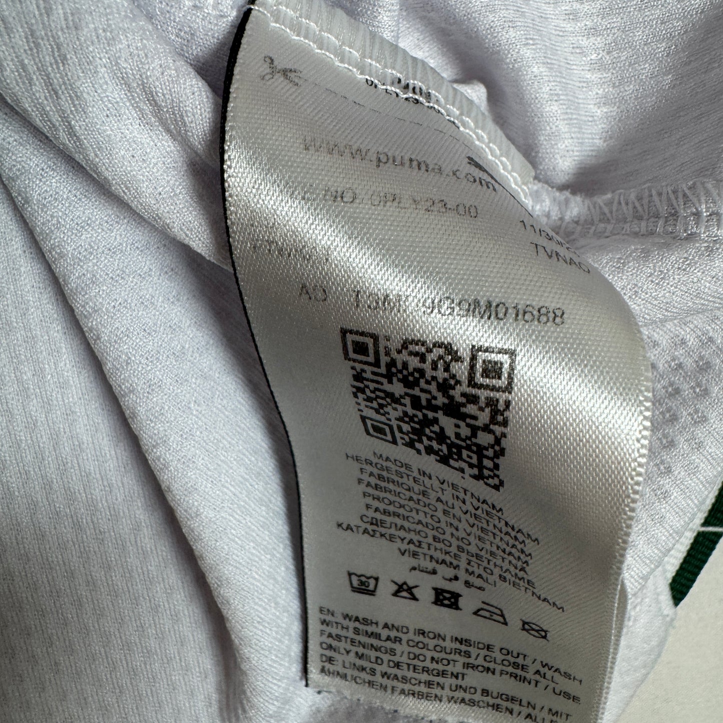 Plymouth Argyle 2023/2024 Away Football Shirt Large – Football Shirt Kingdom