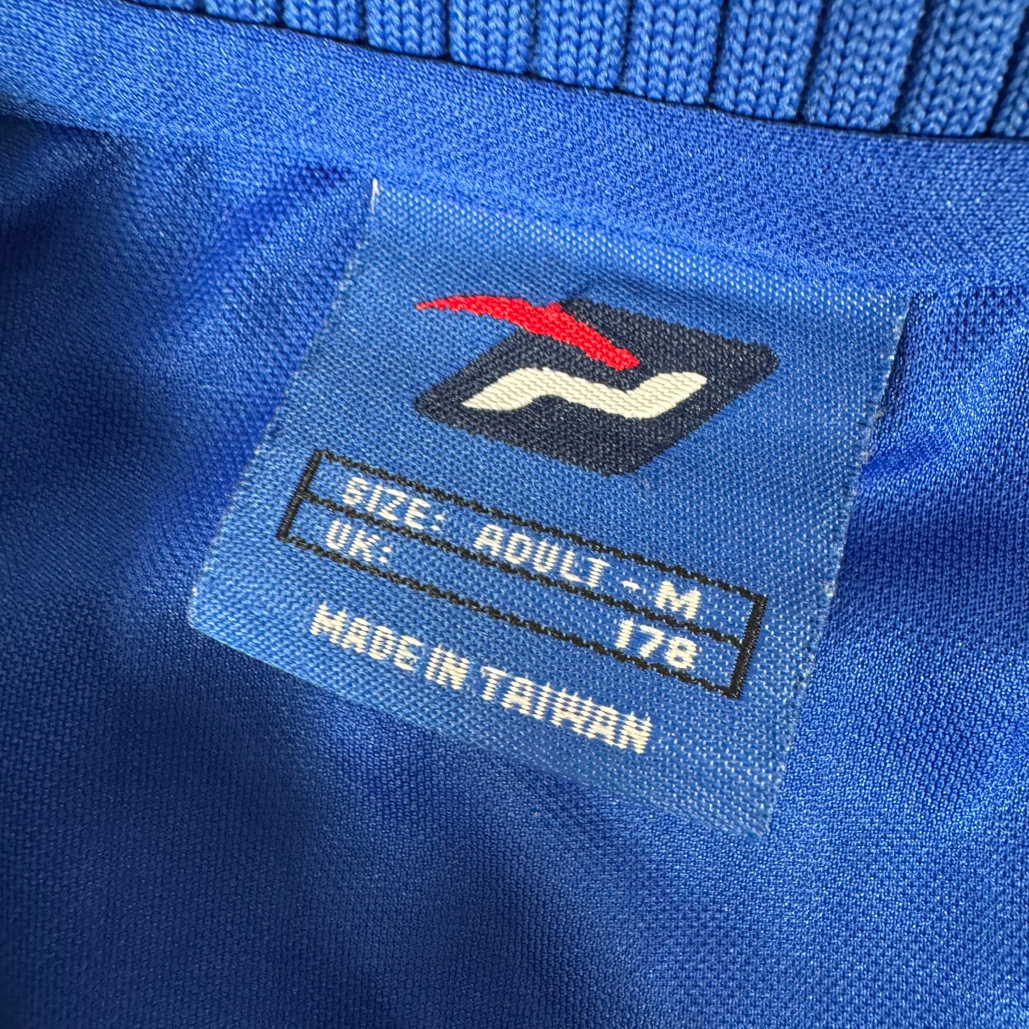 Portsmouth 2002/2003 Home Football Shirt Medium – Football Shirt Kingdom