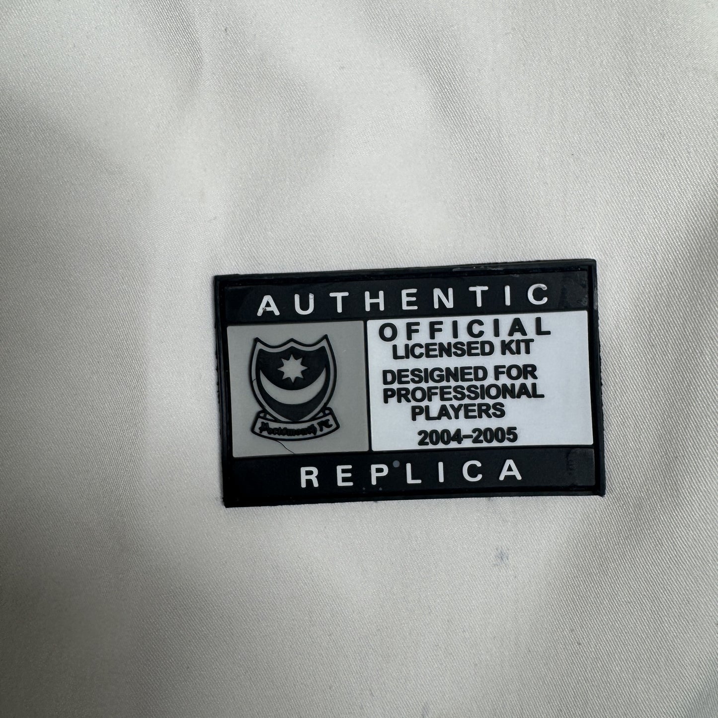 Portsmouth 2004/2005 Third Football Shirt Small