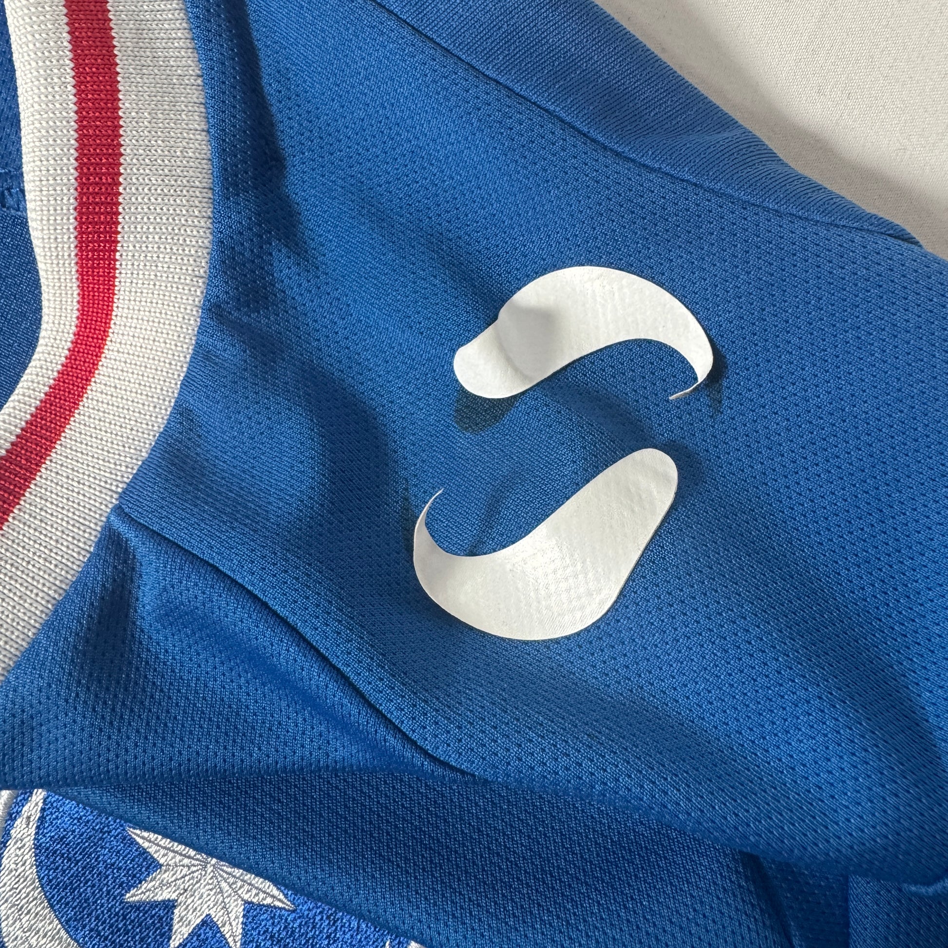 Portsmouth 2017/2018 Home Football Shirt Medium – Football Shirt Kingdom