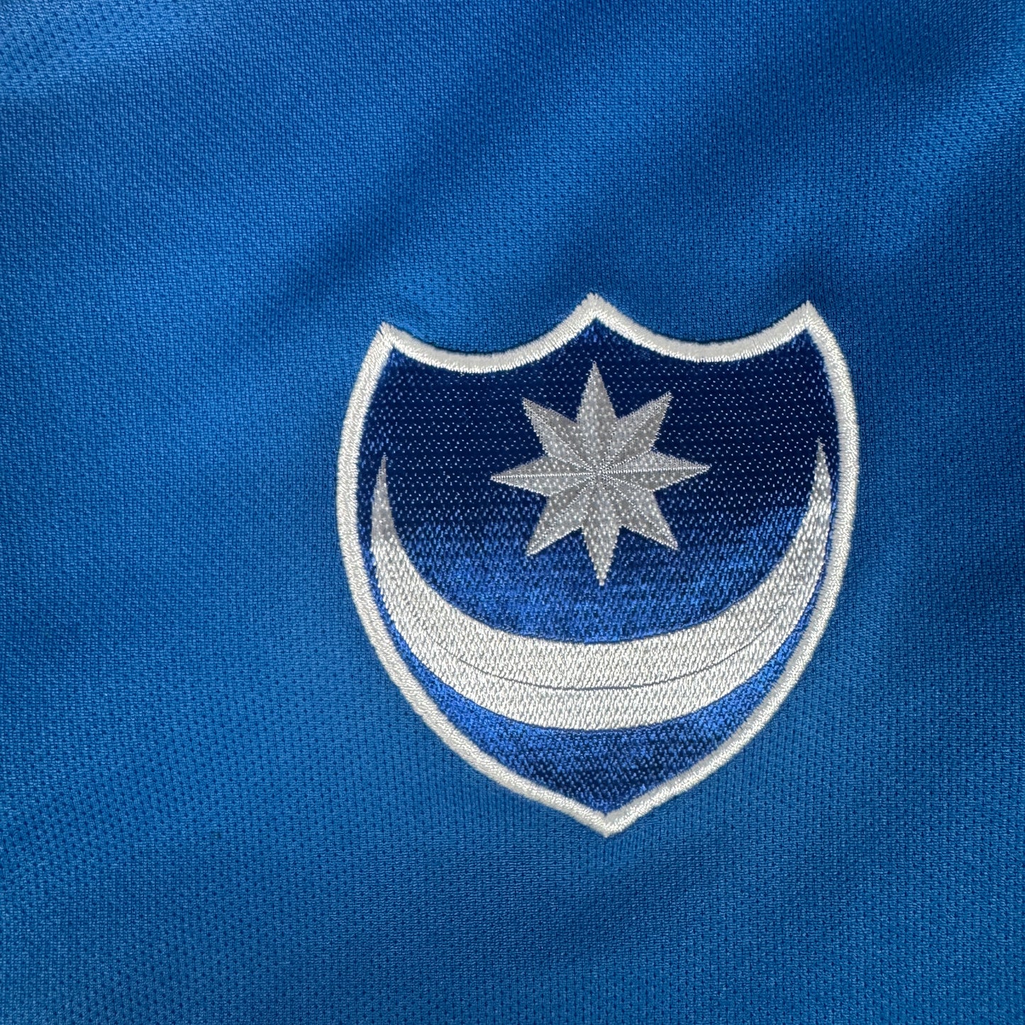 Portsmouth 2017/2018 Home Football Shirt Medium – Football Shirt Kingdom
