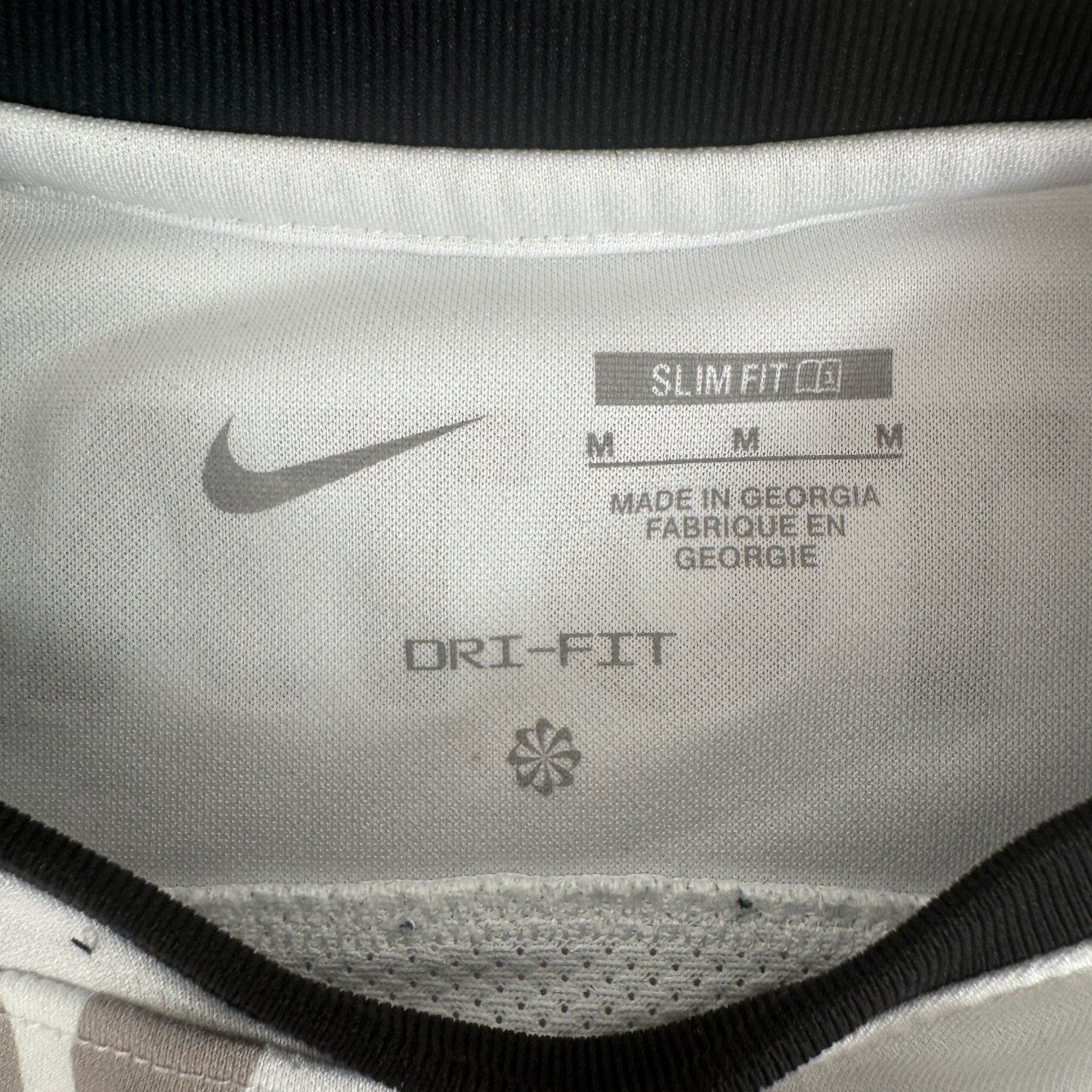 Portsmouth 2023/2024 Away Football Shirt Medium – Football Shirt Kingdom