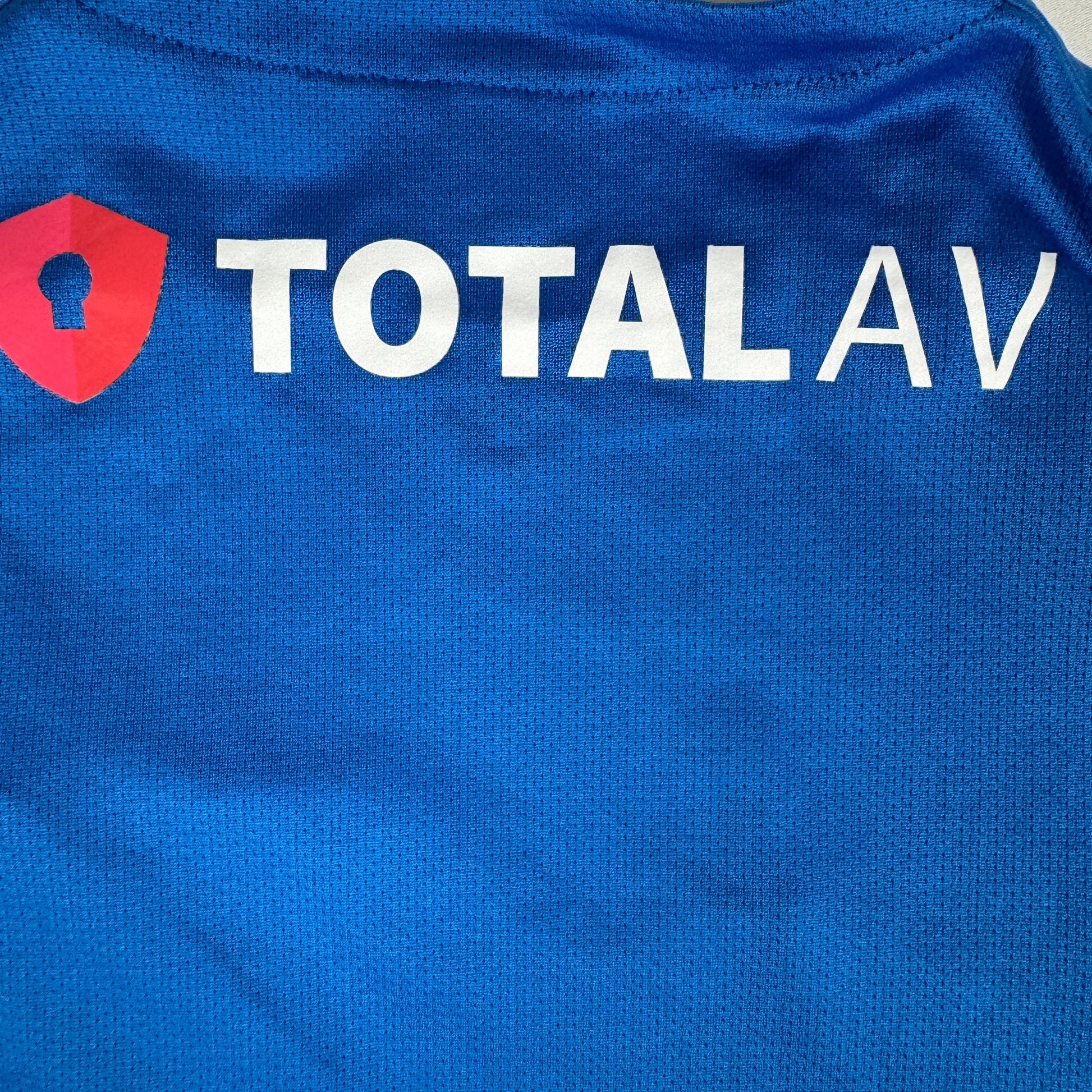 Portsmouth 2024/2025 Home Football Shirt Small – Football Shirt Kingdom