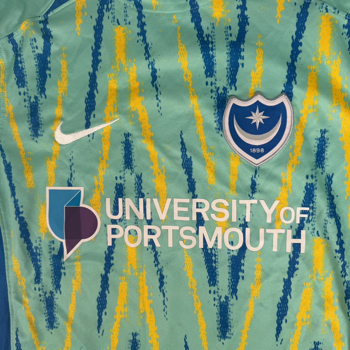 Portsmouth 2024/2025 Third Football Shirt Medium – Football Shirt Kingdom