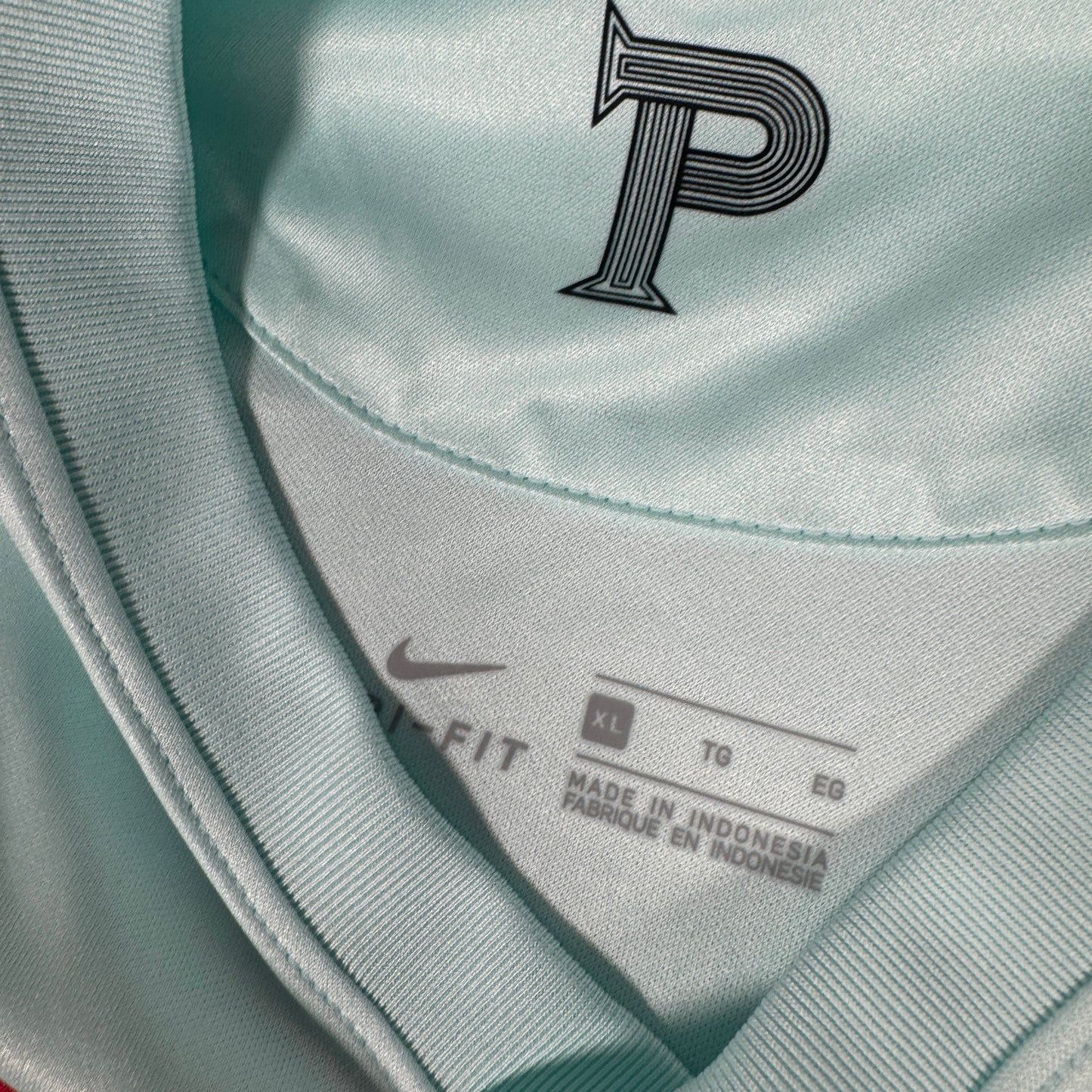 Portugal 2020/2021 Away Football Shirt XL – Football Shirt Kingdom