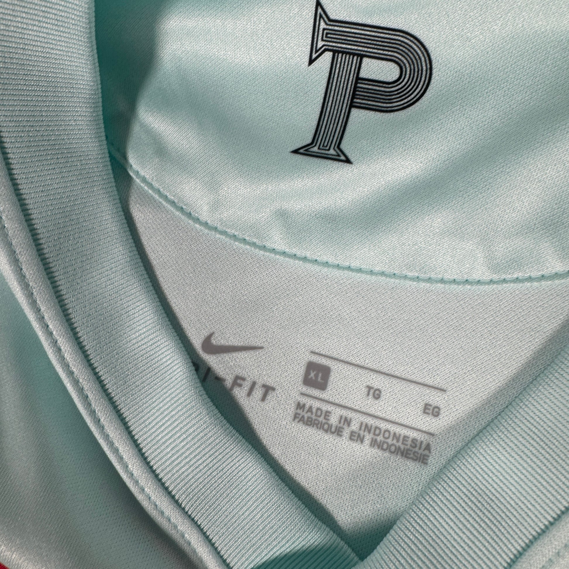 Portugal 2020/2021 Away Football Shirt XL – Football Shirt Kingdom