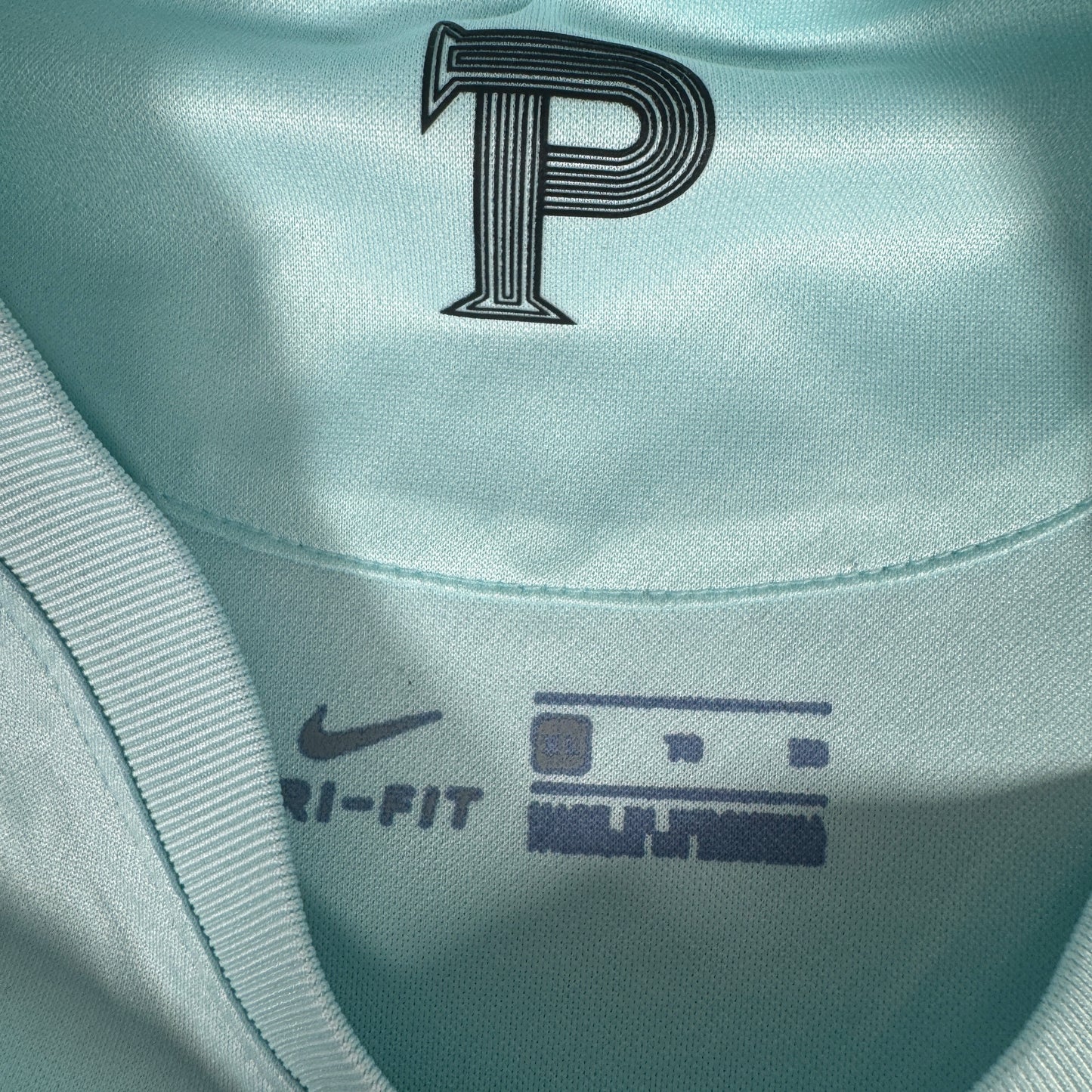 Portugal 2020/2021/2022 Away Football Shirt XL – Football Shirt Kingdom