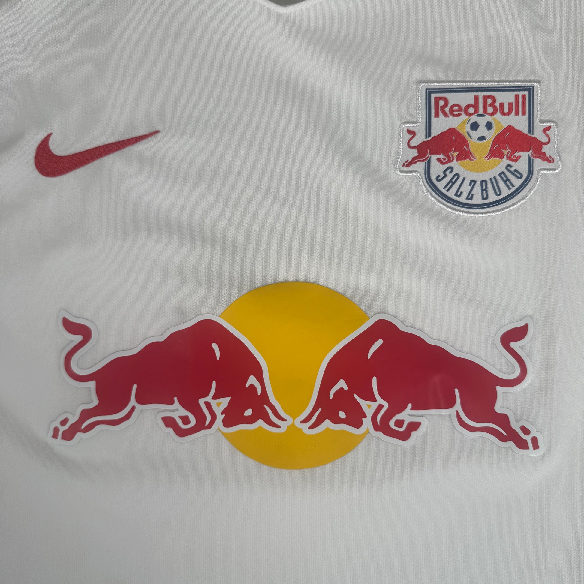 RB Salzburg 2016/2017 Home Football Shirt 2XL – Football Shirt Kingdom