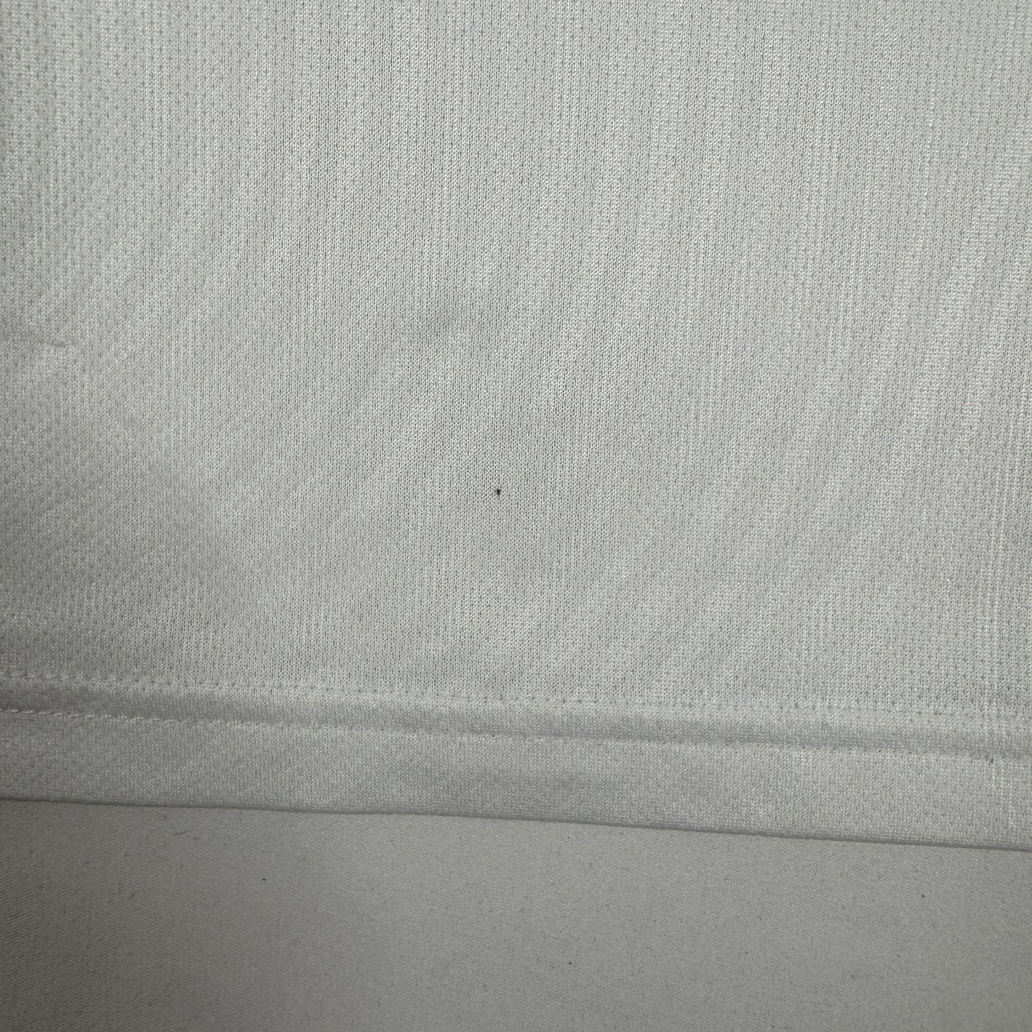 Real Madrid 2021/2022 Home Football Shirt Medium – Football Shirt Kingdom