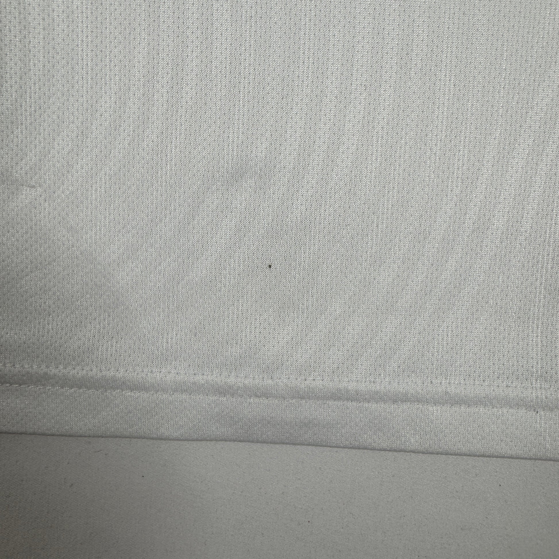 Real Madrid 2021/2022 Home Football Shirt Medium – Football Shirt Kingdom