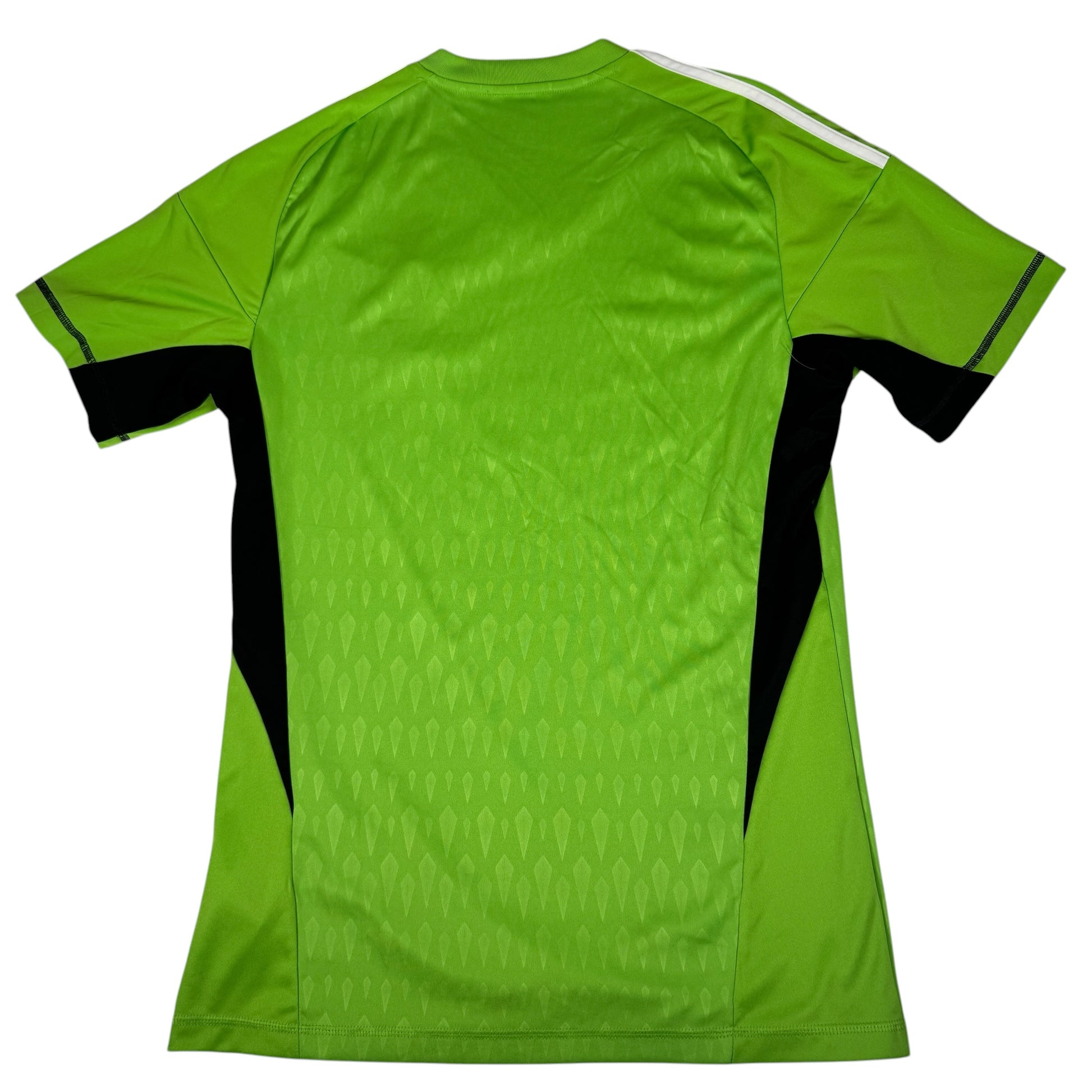 Real Madrid 2023/2024 Goalkeeper Football Shirt Medium – Football Shirt Kingdom