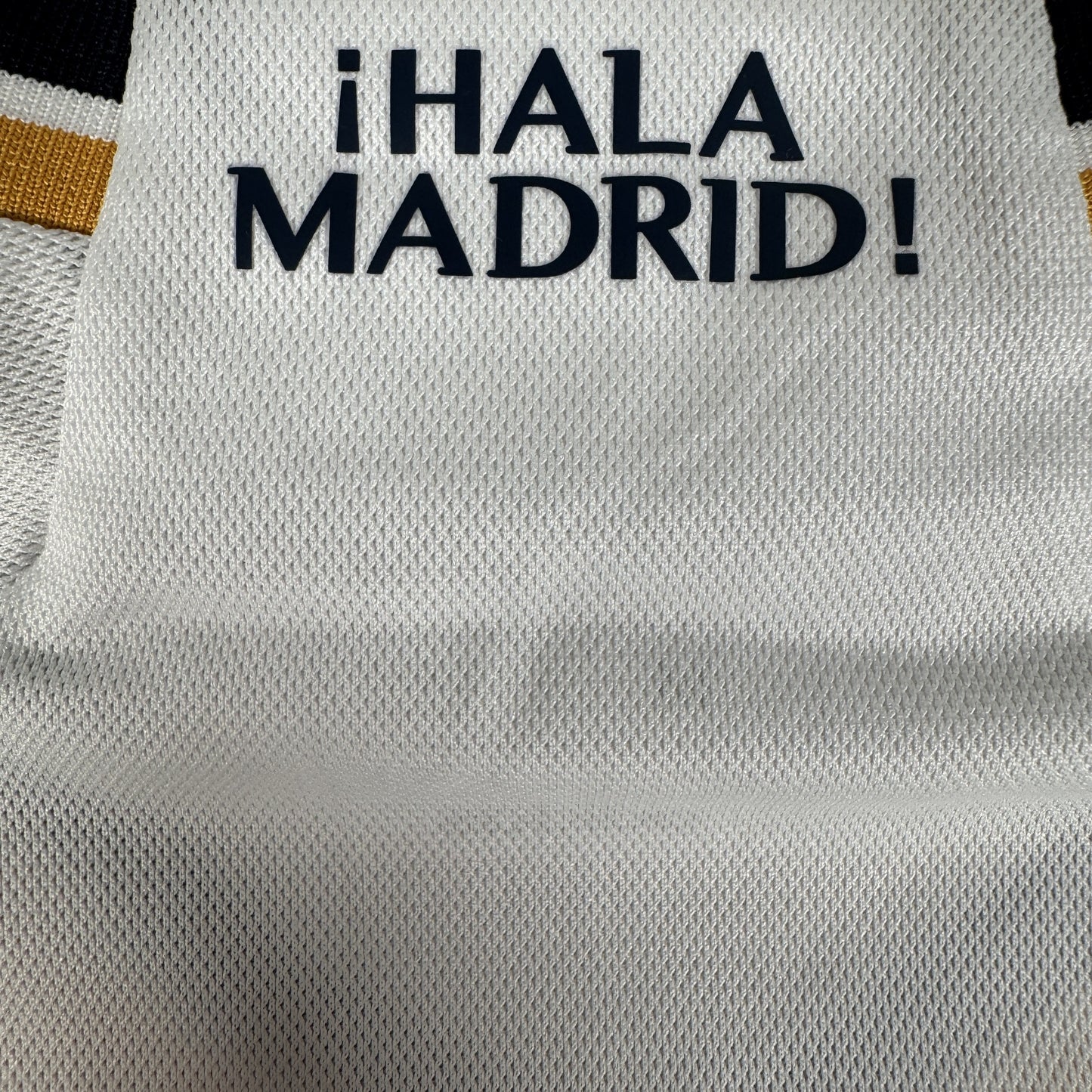 Real Madrid 2023/2024 Home Football Shirt Medium
