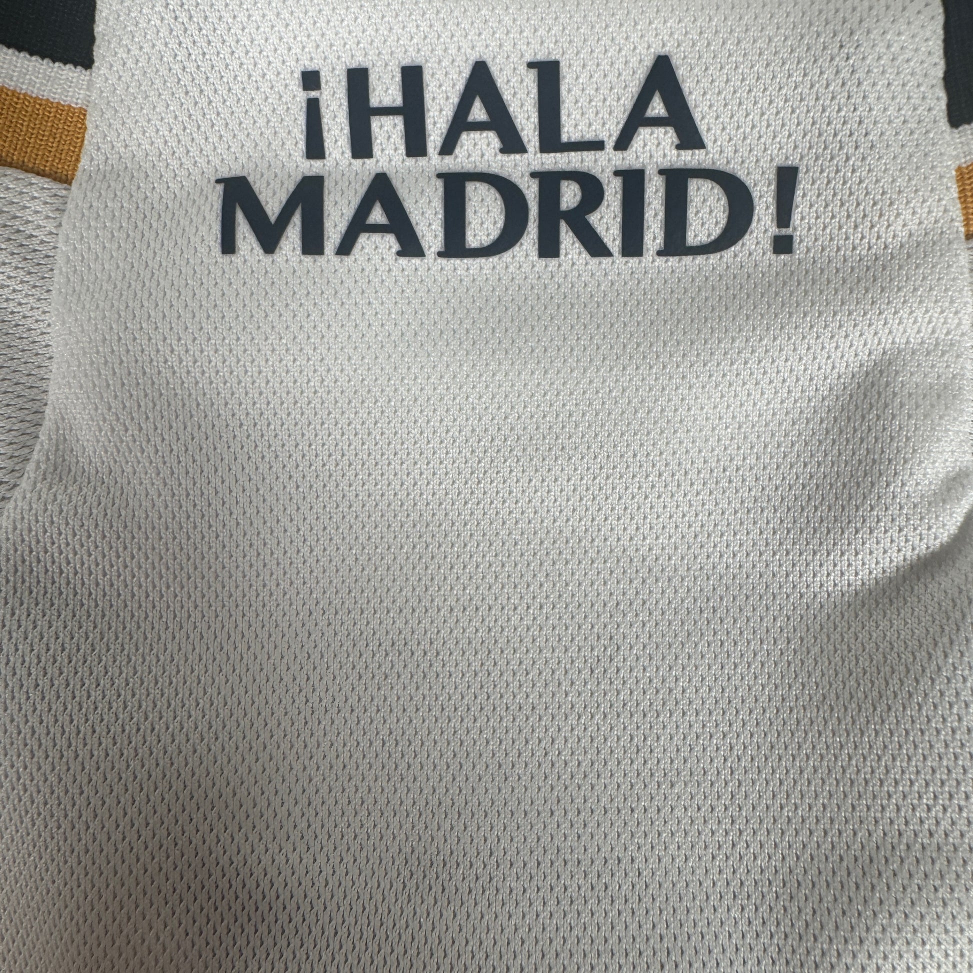 MODRIC 10 Real Madrid 2023/2024 Home Football Shirt Small – Football Shirt Kingdom