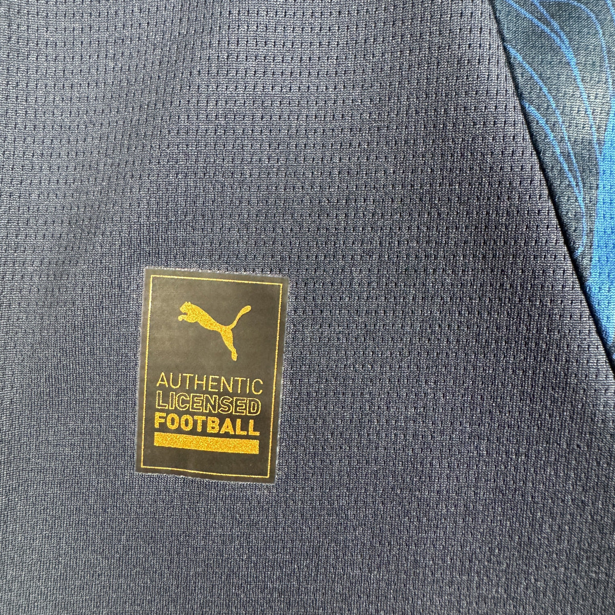 Red Bull Salzburg 2024/2025 away football shirt, size XXL