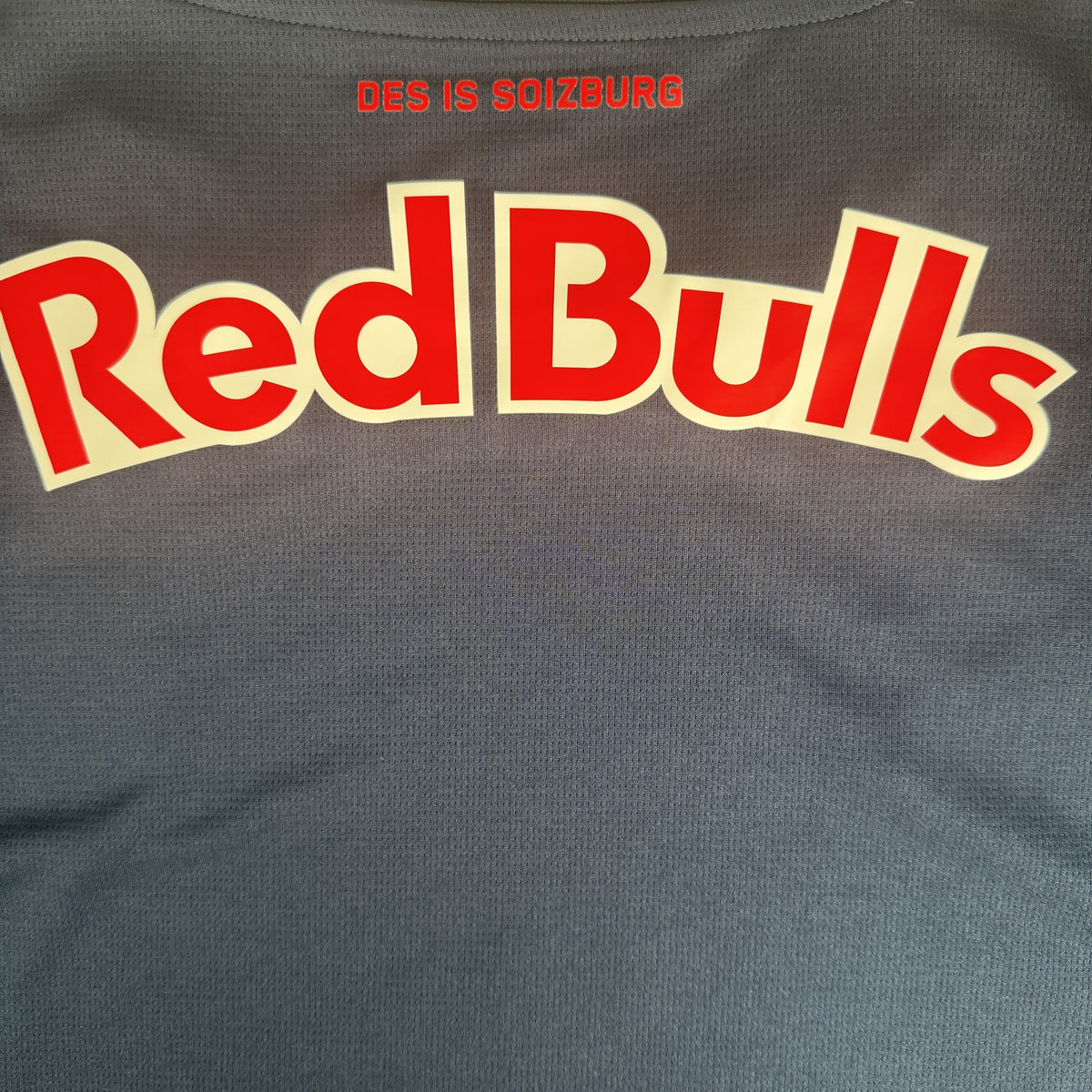 Red Bull Salzburg 2024/2025 away football shirt, size XXL