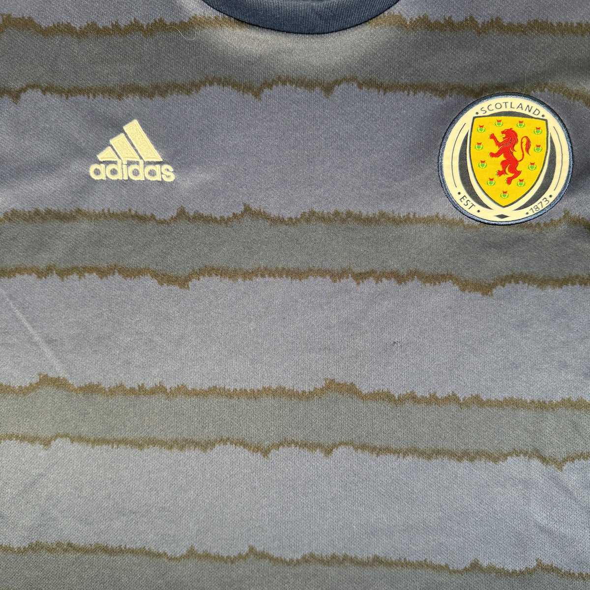 Close-up of Scotland 2020/2021/2022 home football shirt, size XXL