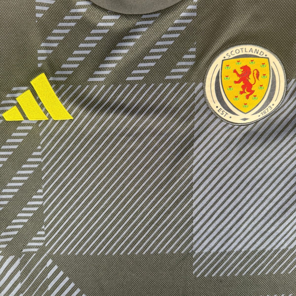 Scotland 2024/2025/2026 Home Football Shirt Large