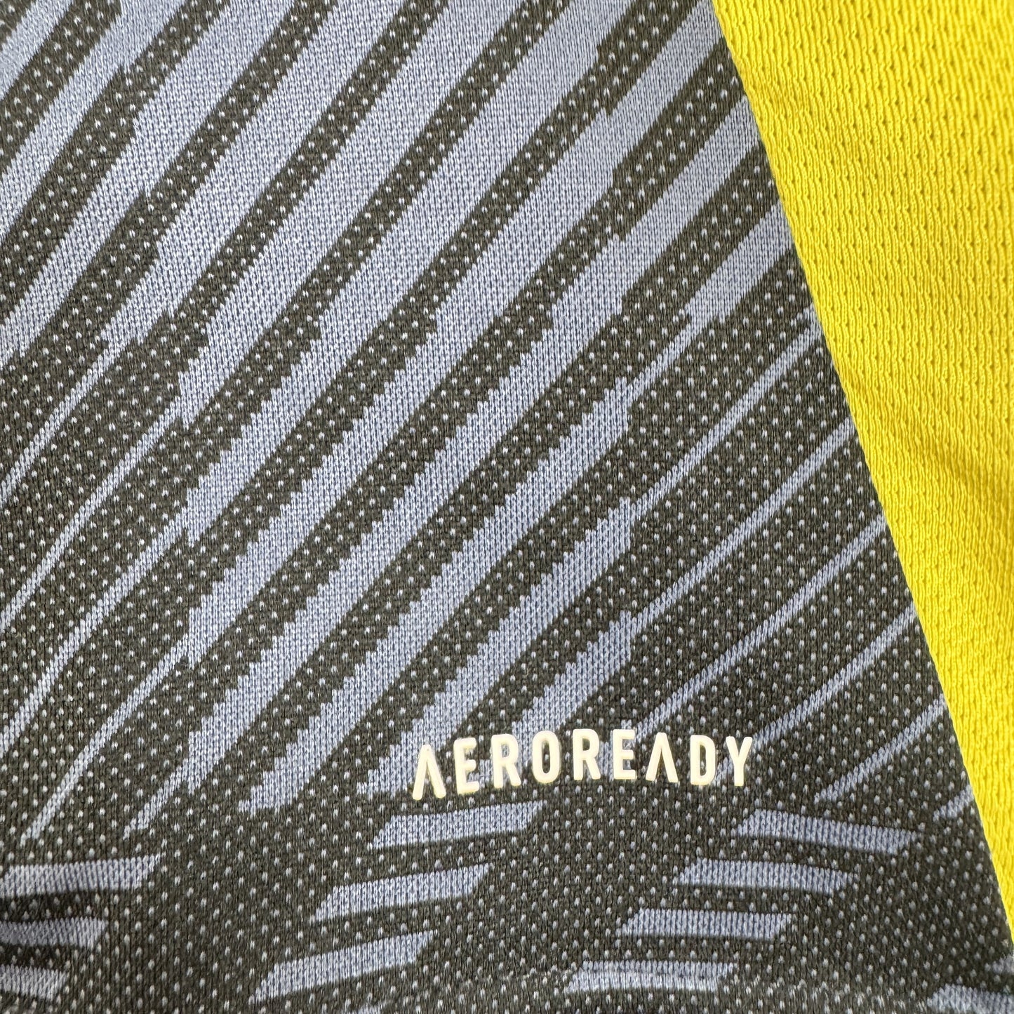 Scotland 2024/2025/2026 Home Football Shirt Small