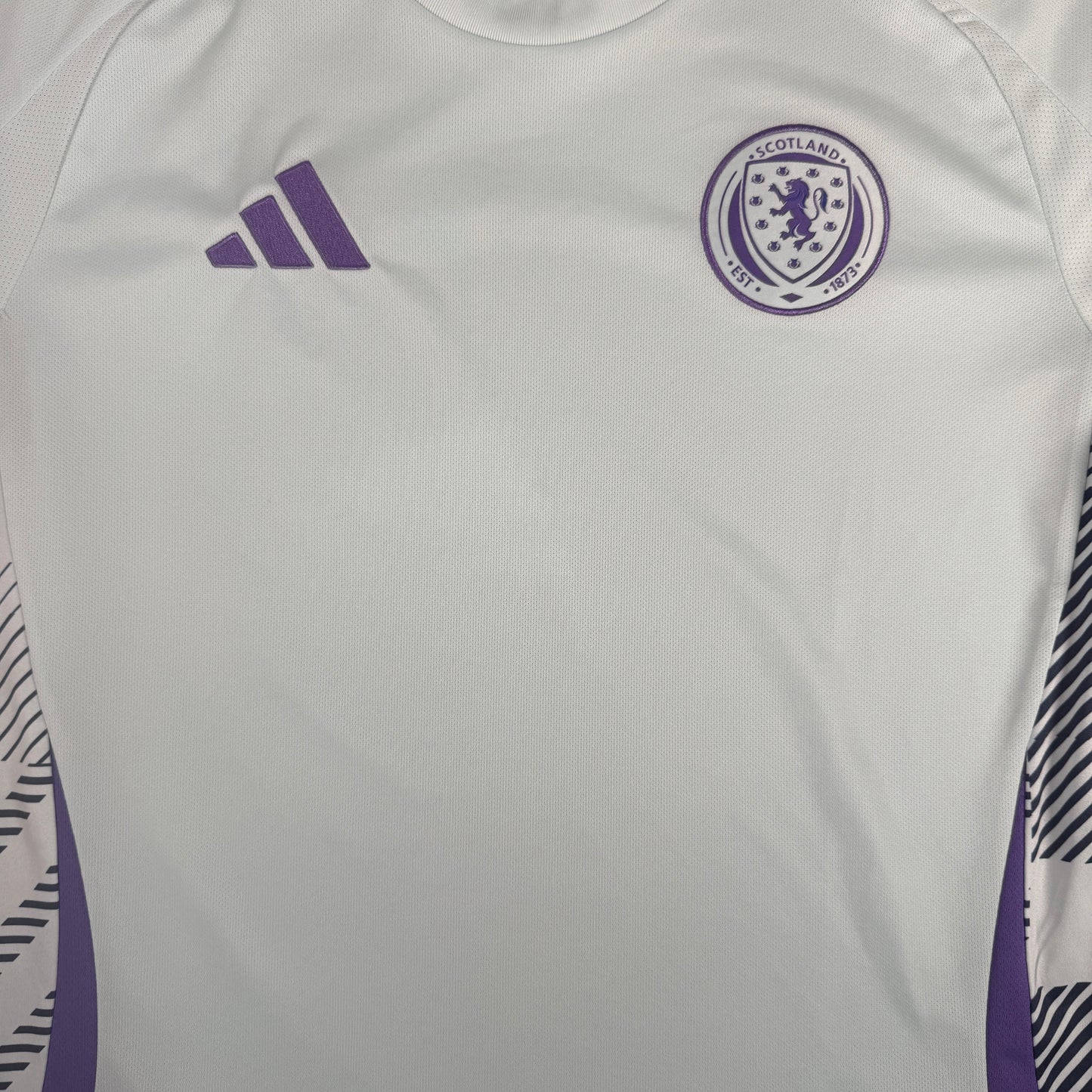 Scotland 2024/2025 Away Football Shirt XL – Football Shirt Kingdom