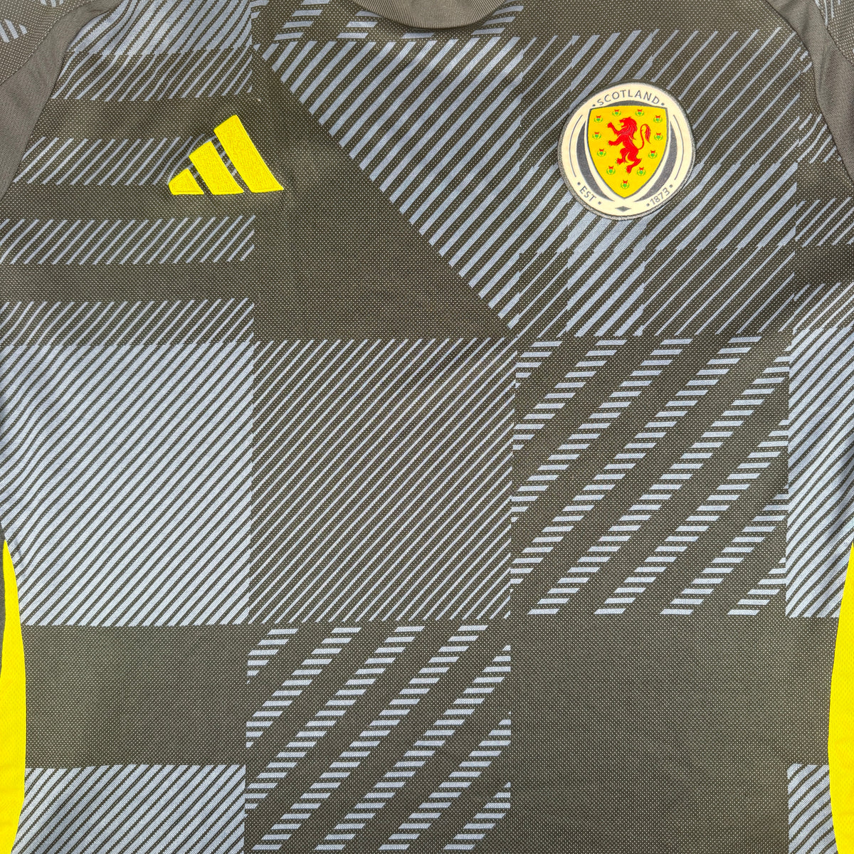 Scotland 2024/2025/2026 Home Football Shirt 3XL – Football Shirt Kingdom