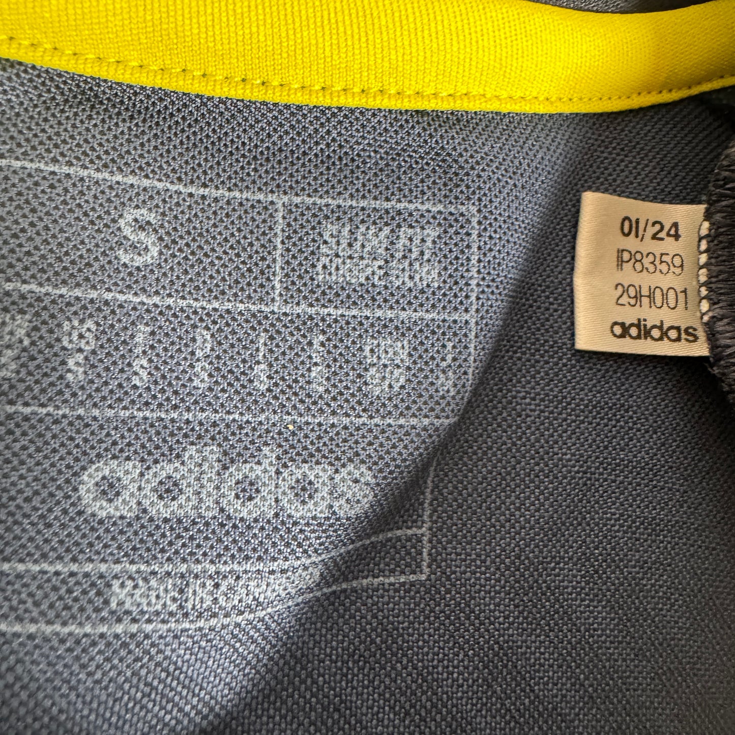 Scotland 2024/2025 Home Football Shirt Small – Football Shirt Kingdom