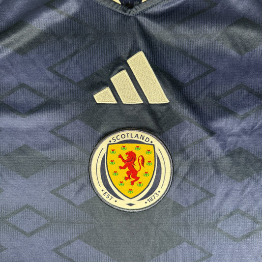 Scotland 2026/2027 Home Football Shirt Medium