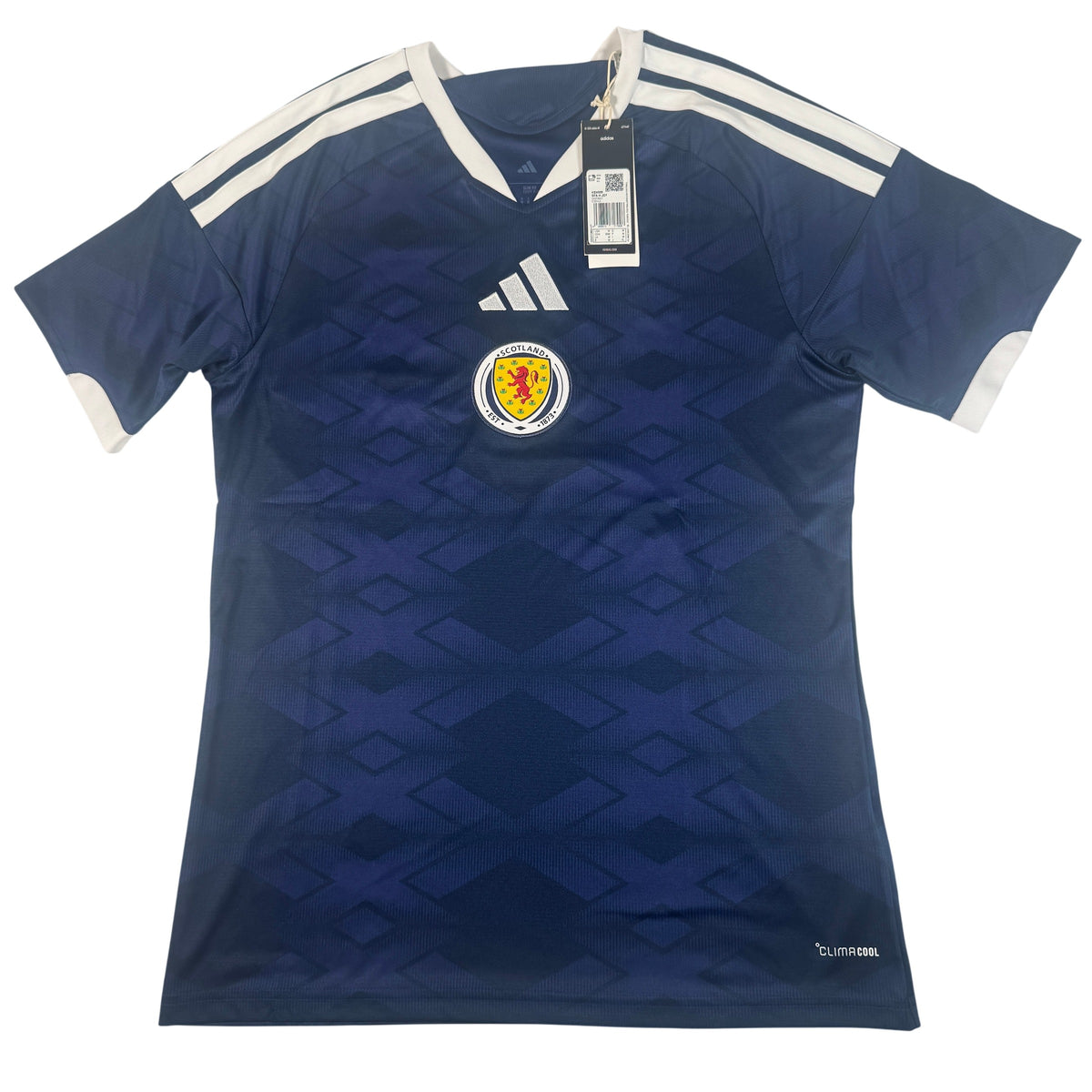 Front of Scotland 2026/2027 home football shirt, size Medium