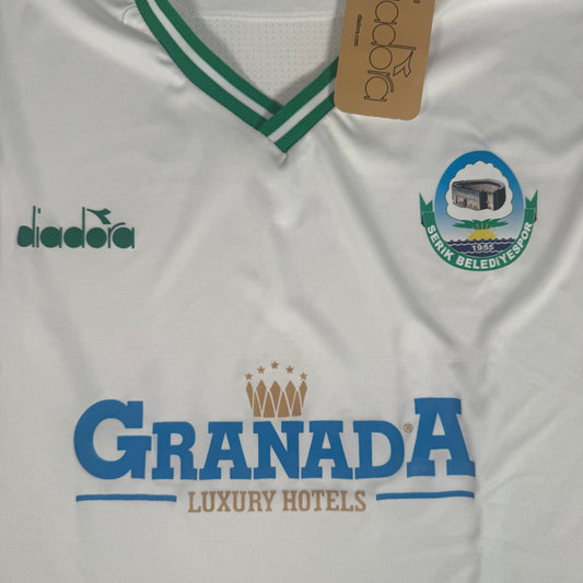 Serik Belediyespor 2021/2022 Away Football Shirt 2XL BNWT – Football Shirt Kingdom