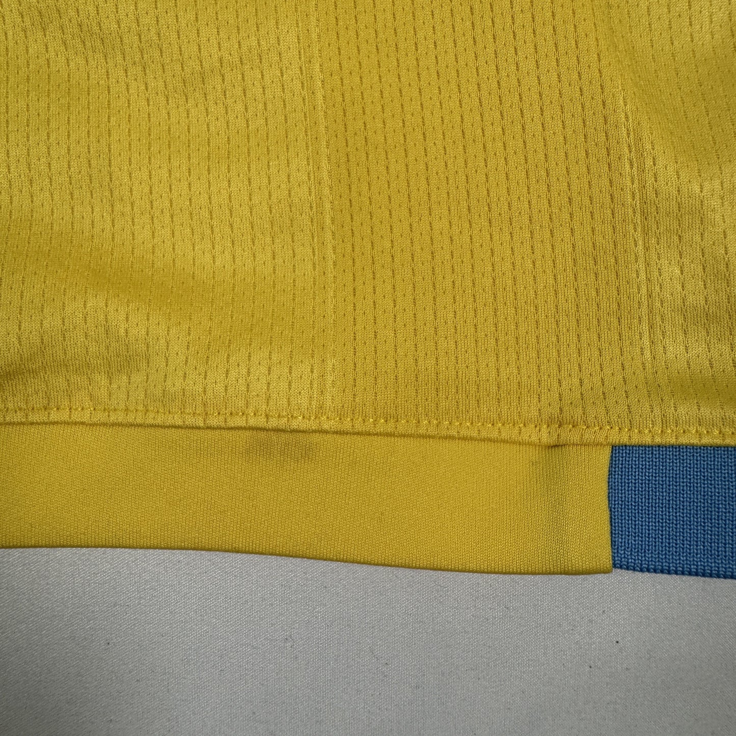 Sheffield Wednesday 2022/2023 Away Football Shirt Small