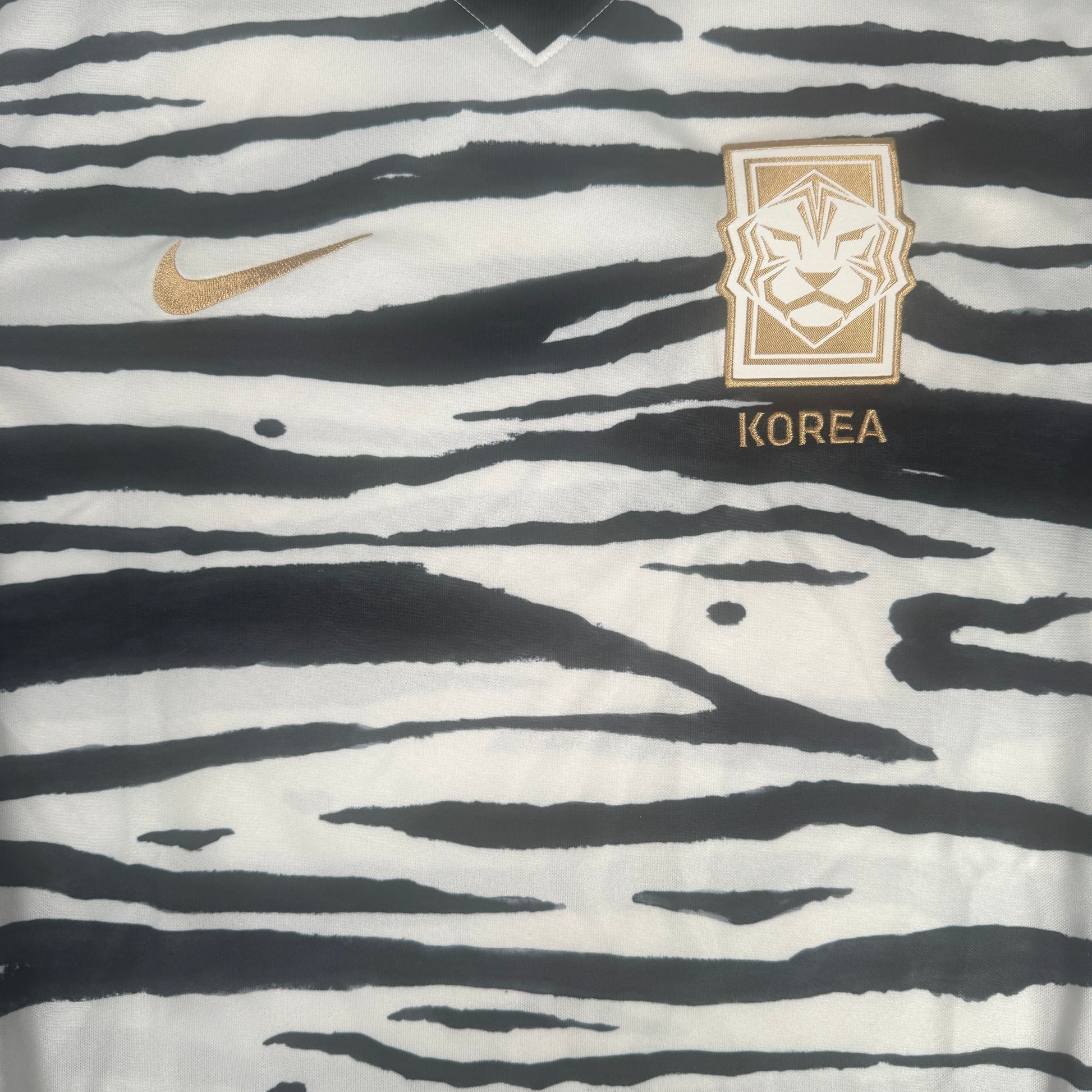 South Korea 2020/2021/2022 Away Football Shirt Small – Football Shirt Kingdom