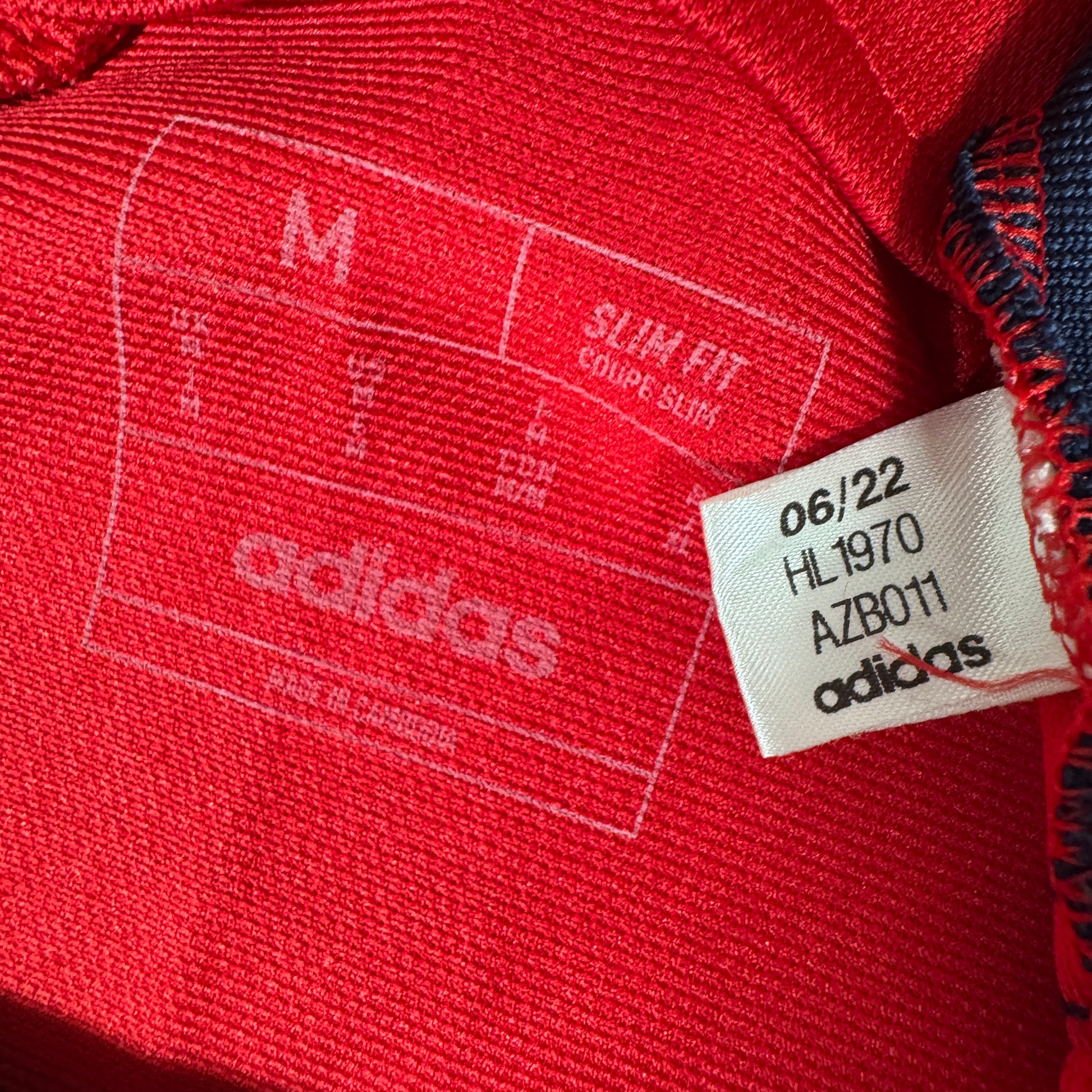 Spain 2022/2023/2024 Home Football Shirt Medium – Football Shirt Kingdom