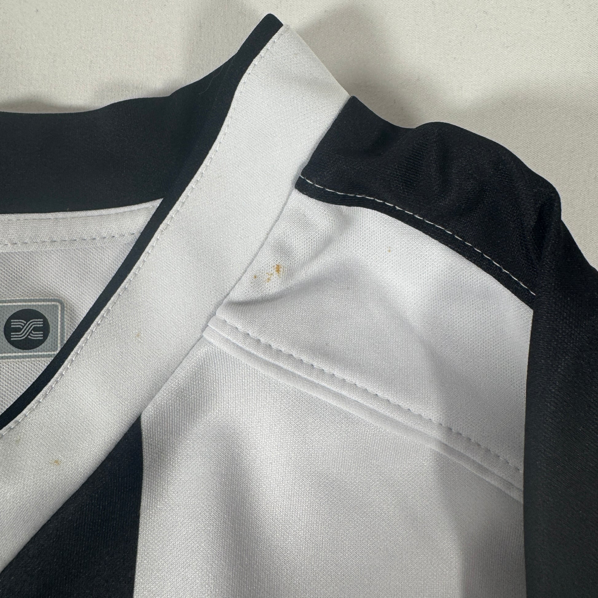 St. Mirren 2004/2005 Home Football Shirt Large – Football Shirt Kingdom