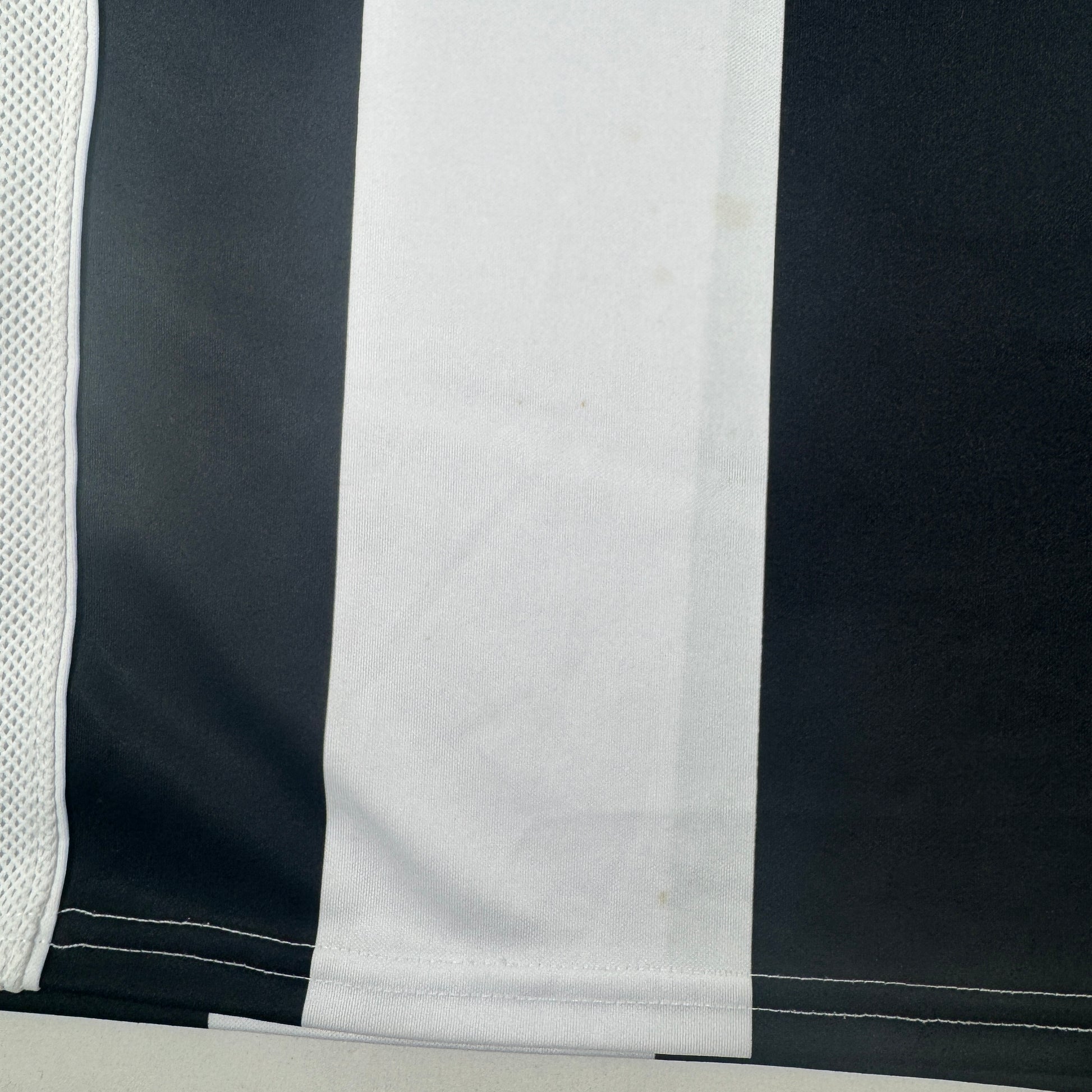 St. Mirren 2004/2005 Home Football Shirt Large – Football Shirt Kingdom