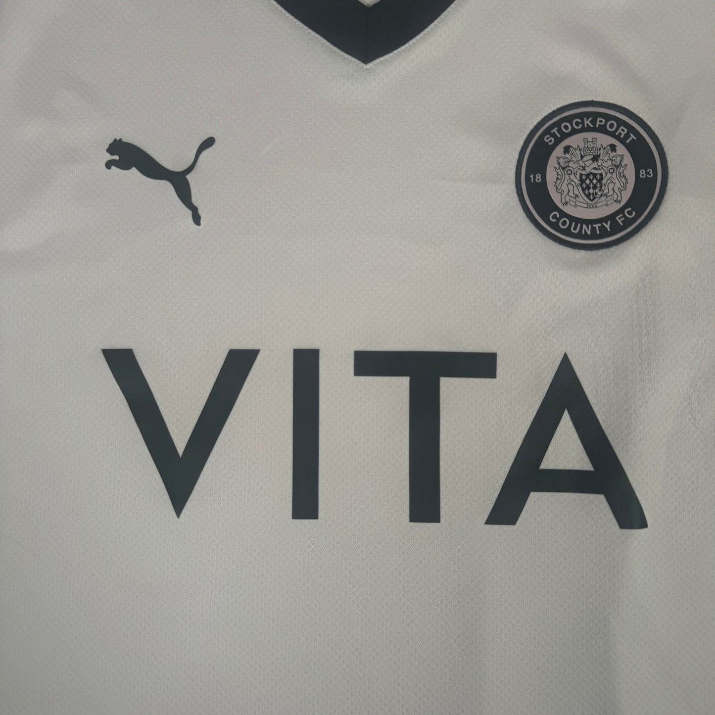 Stockport County 2024/2025 Away Football Shirt XL – Football Shirt Kingdom