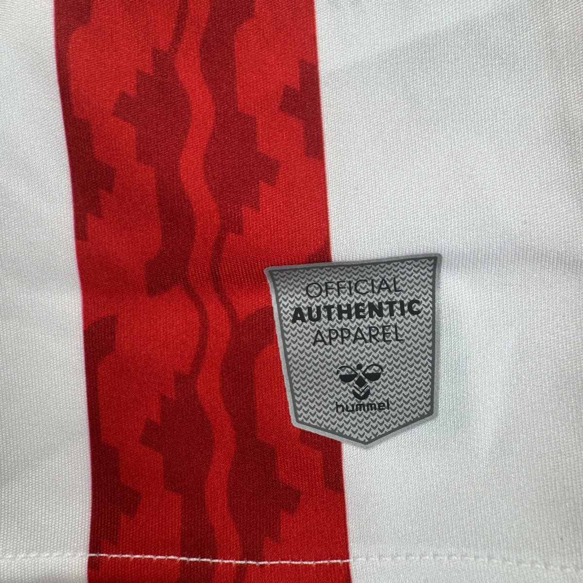Sunderland 2024/2025 home football shirt, size Medium
