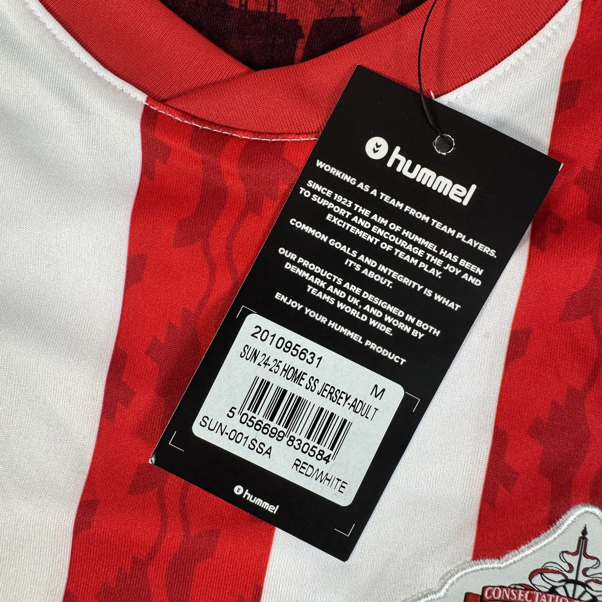 Size label inside Sunderland 2024/2025 home football shirt, size Medium