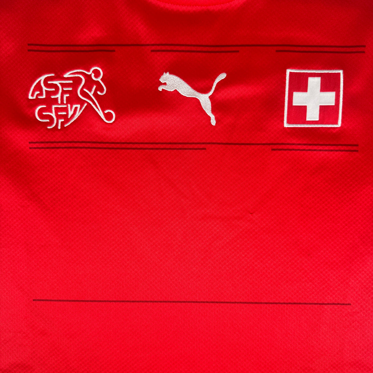 Switzerland 2020/2021 Home Football Shirt Small – Football Shirt Kingdom