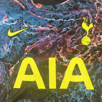 Close-up of Tottenham Hotspur 2021/2022 away football shirt, size Medium