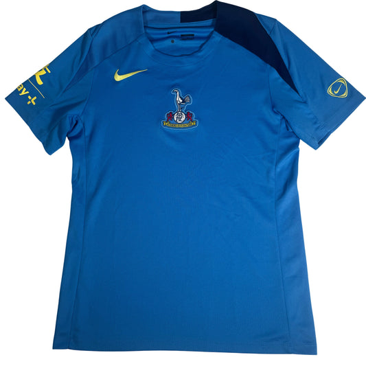 Front of Tottenham Hotspur 2025/2026 training football shirt, size Medium