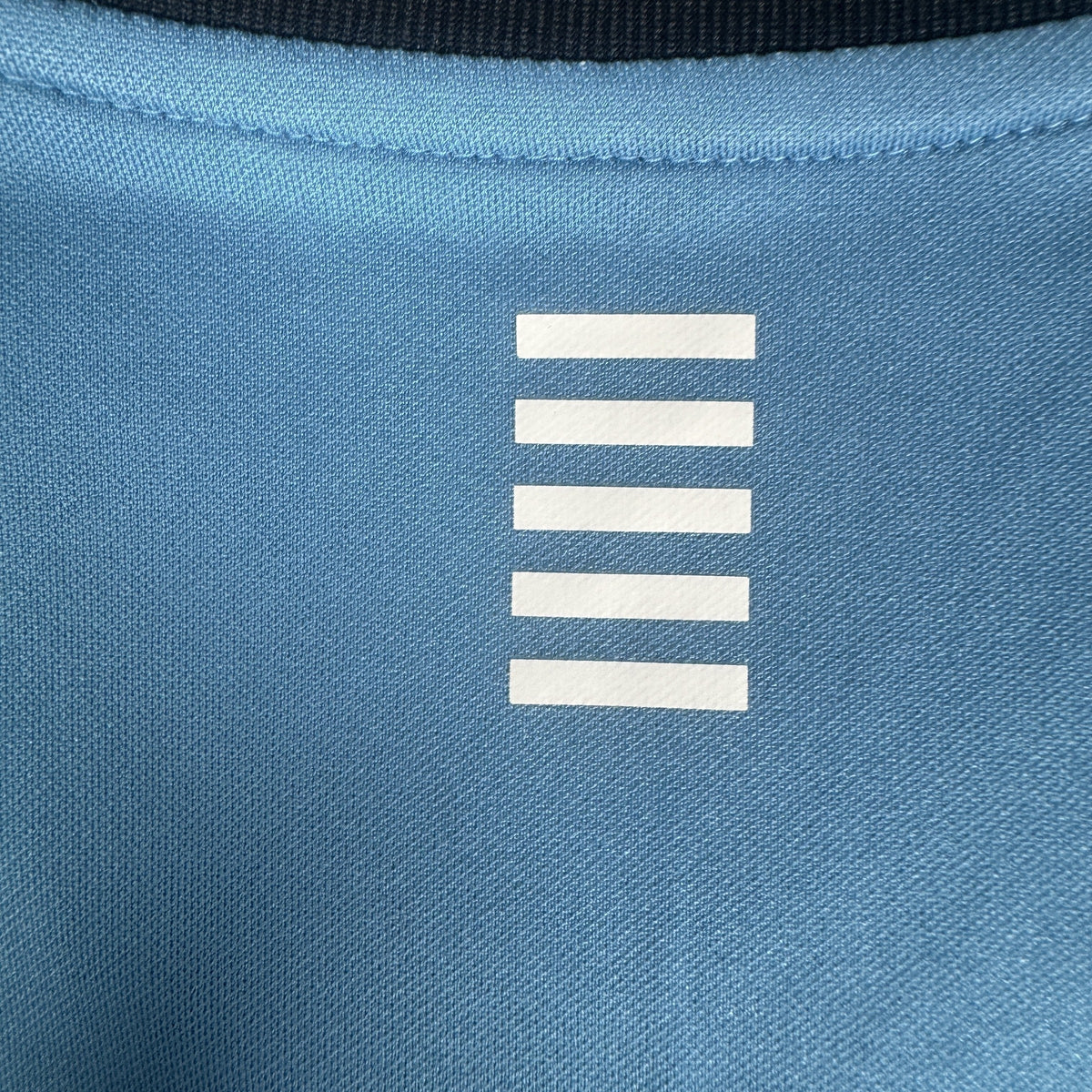 Uruguay 2018/2019 Home Football Shirt Medium
