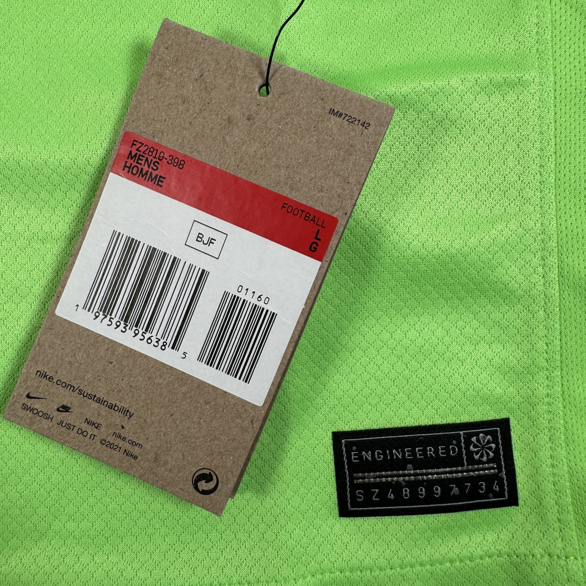 VfL Wolfsburg 2024/2025 home football shirt, size Large