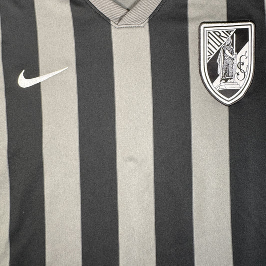 Vitória Guimarães 2015/2016 Away Football Shirt Medium