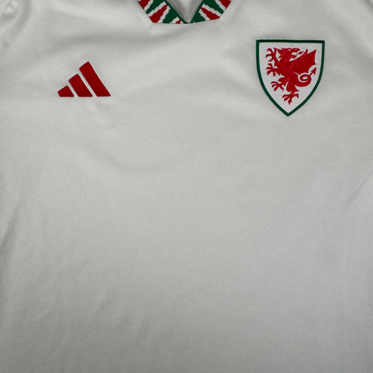 Wales 2022/2023/2024 Away Football Shirt Large – Football Shirt Kingdom