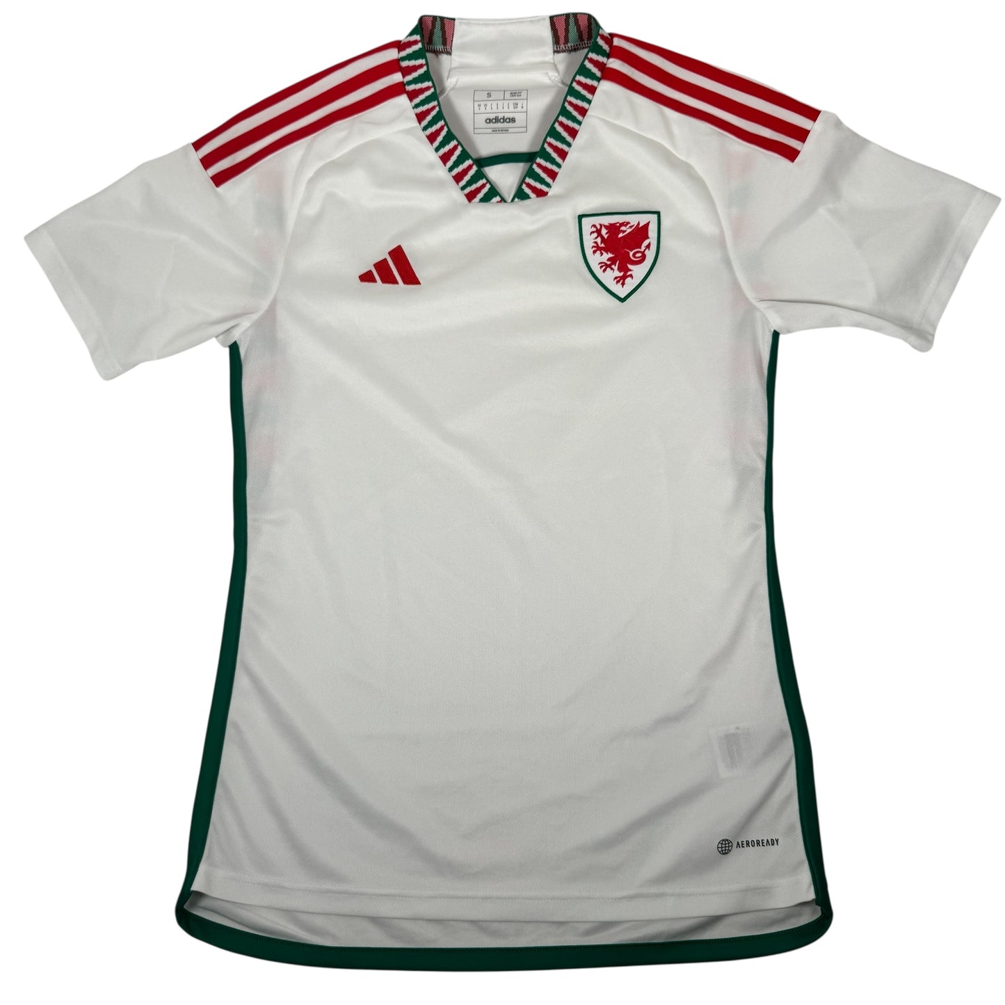 Wales 2022/2023/2024 Away Football Shirt Small – Football Shirt Kingdom