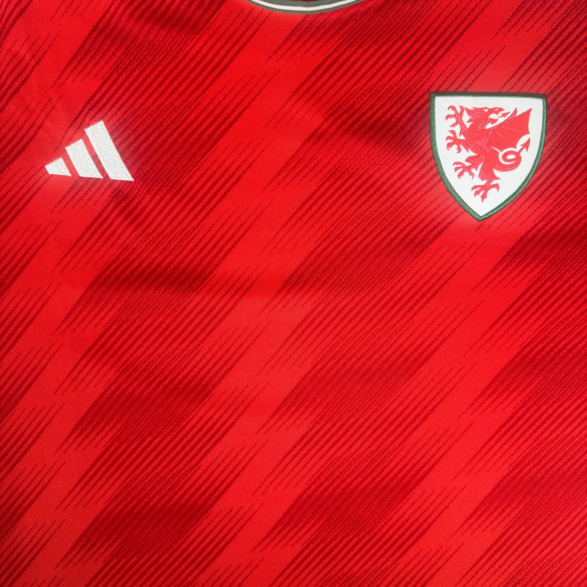 Wales 2022/2023/2024 Home Football Shirt 2XL XXL – Football Shirt Kingdom