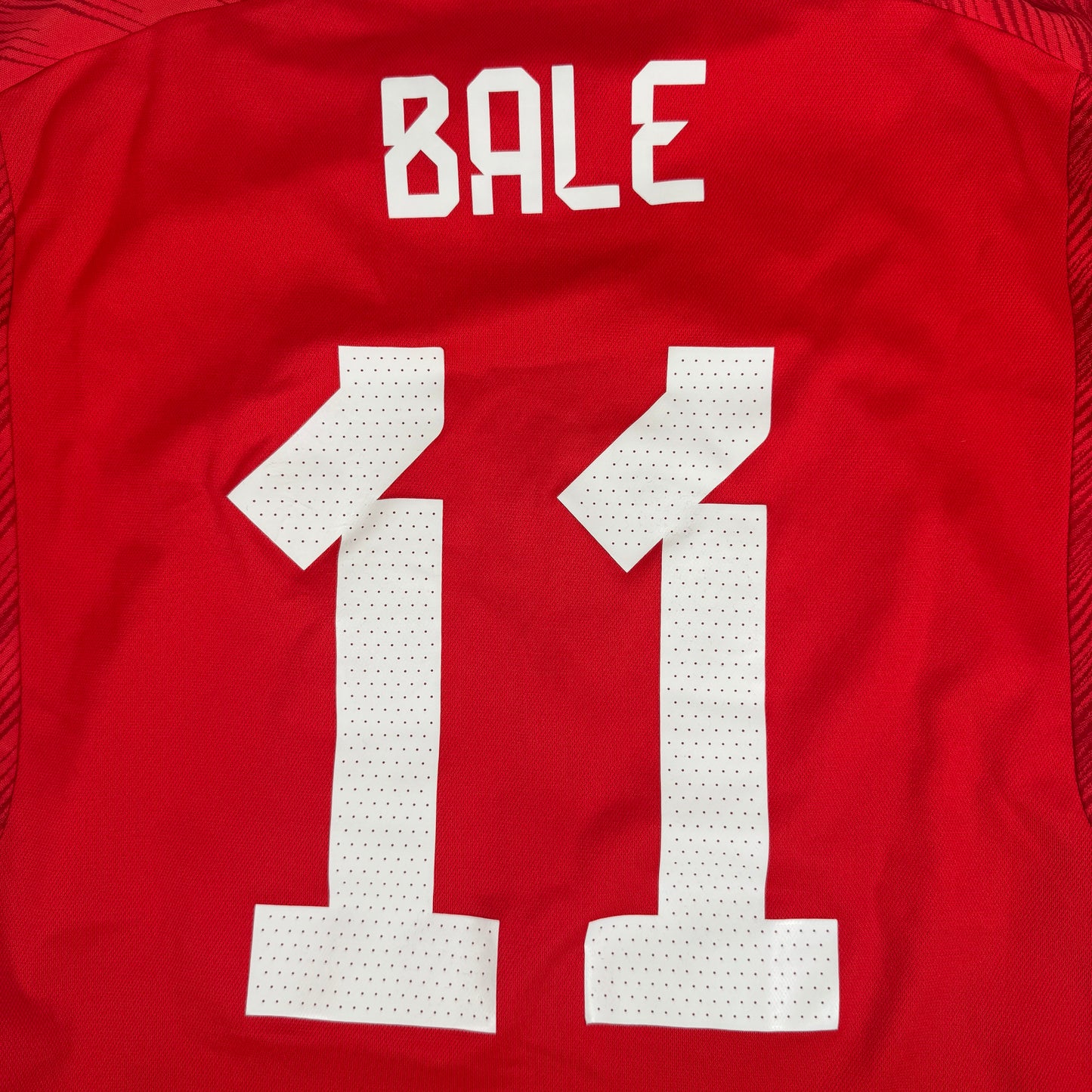 BALE 11 Wales 2022/2023/2024 Home Football Shirt Medium – Football Shirt Kingdom