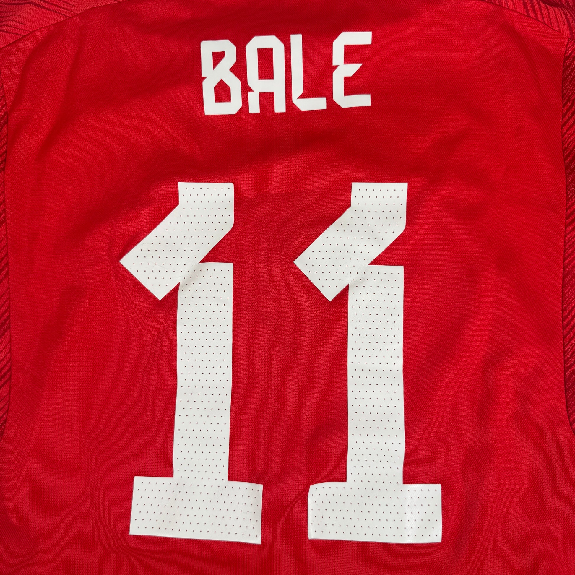 BALE 11 Wales 2022/2023/2024 Home Football Shirt Medium – Football Shirt Kingdom