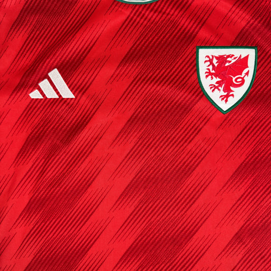 Wales 2022/2023/2024 Home Football Shirt Medium – Football Shirt Kingdom