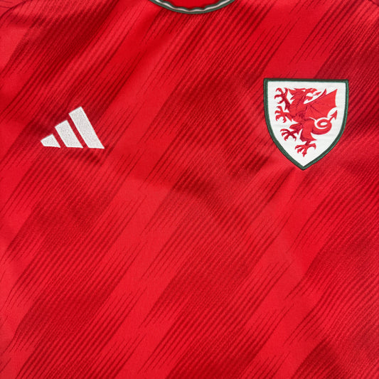 Wales 2022/2023/2024 Home Football Shirt Small – Football Shirt Kingdom