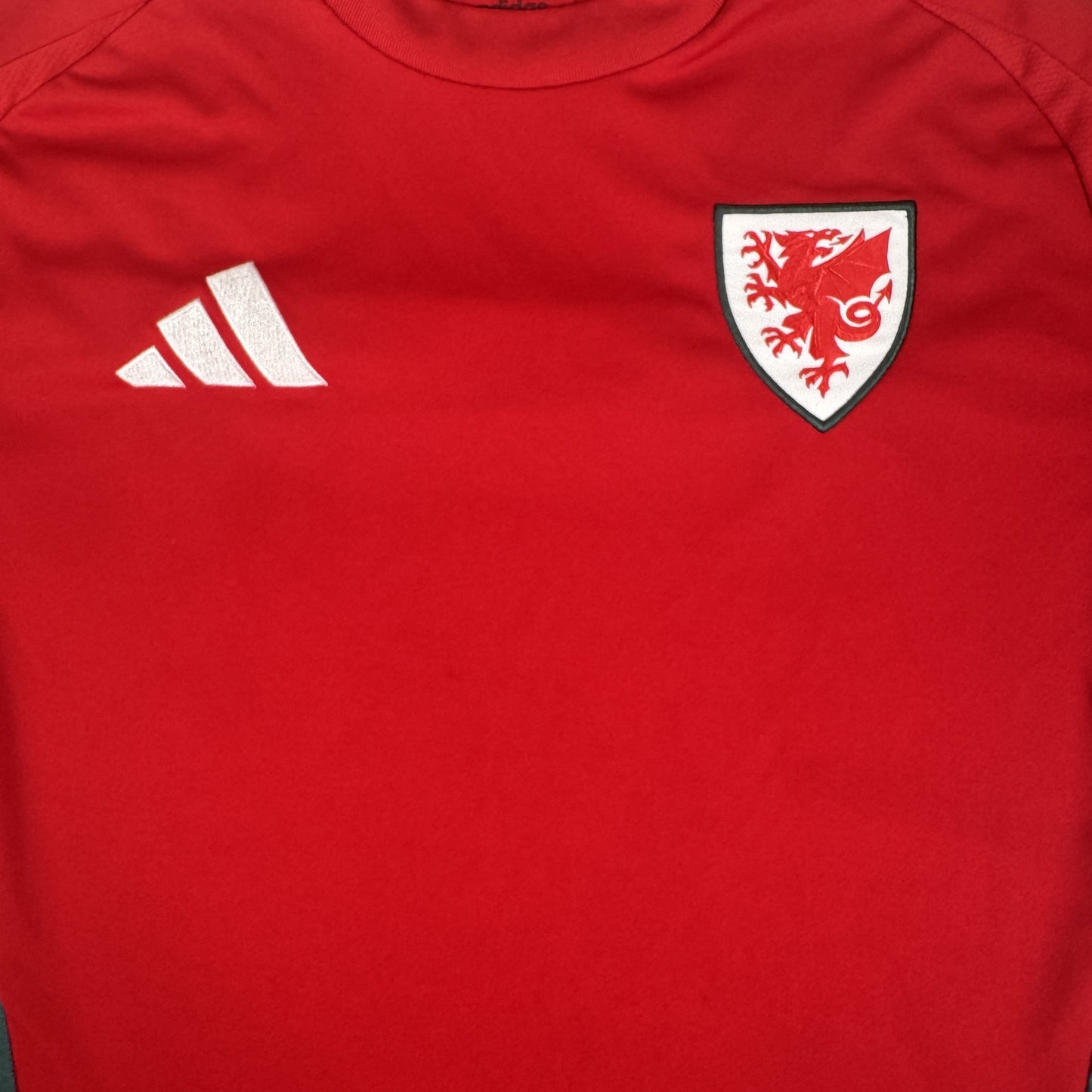 Wales 2024/2025/2026 Home Football Shirt Large